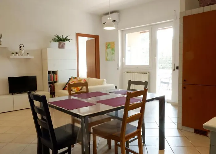 Apartment La Casa Di Betta In Zona Torrevecchia-gemelli Rom